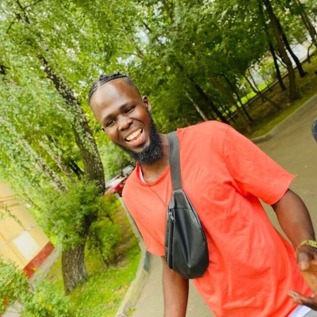  41424161  Cheikh, 35 ,    