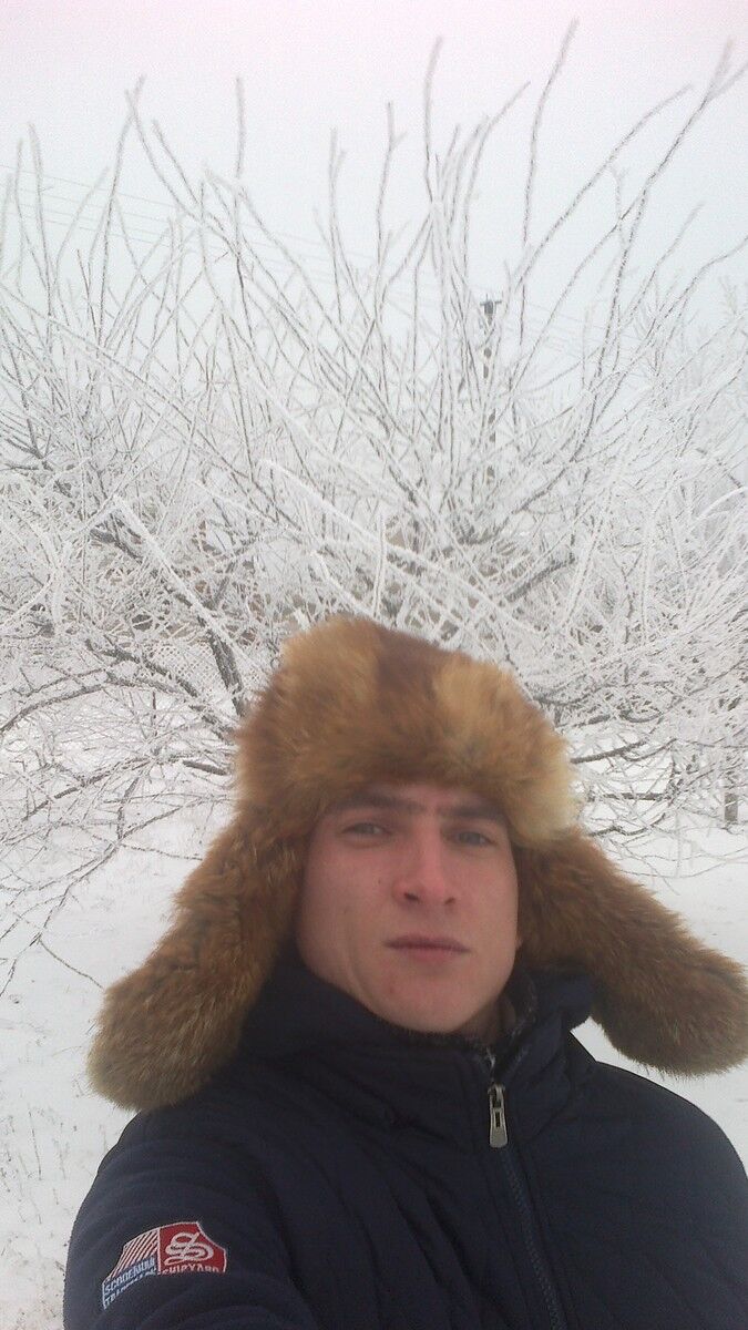  9364821  Petruha, 33 ,    