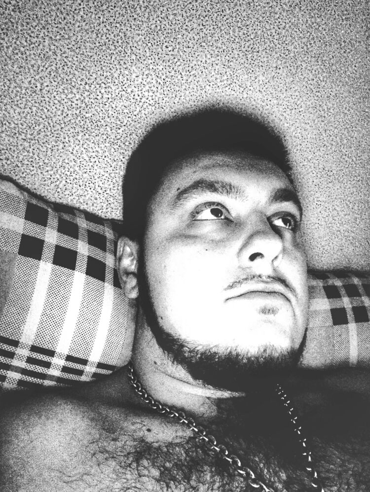  27097971  Artem, 32 ,    