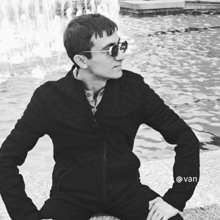  47531661  Vardan, 29 ,    