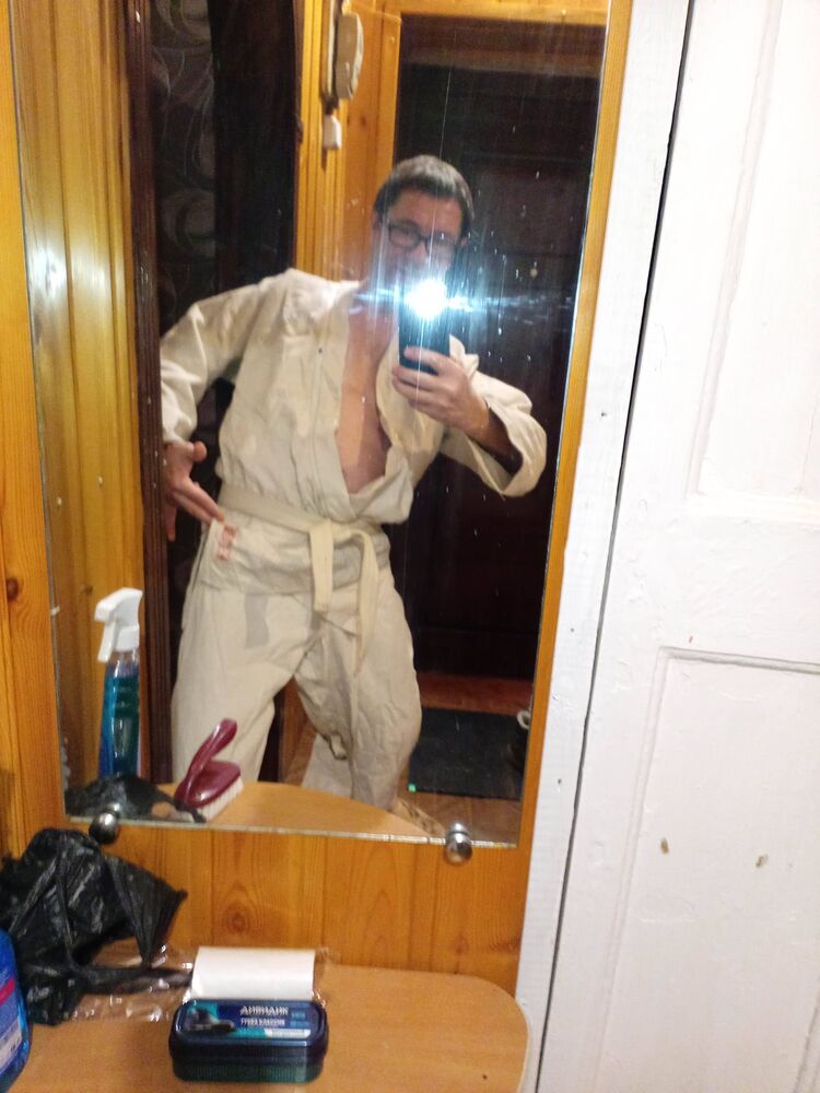  44312871  Igor, 58 ,    