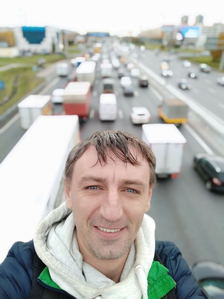  ,   Constantin, 43 ,   