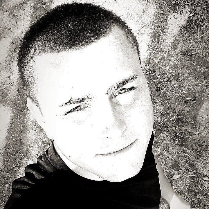  22078951  , 28 ,    