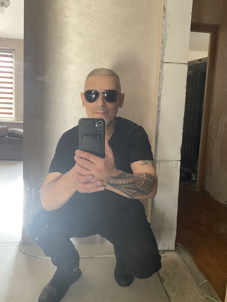  51142961  , 49 ,    