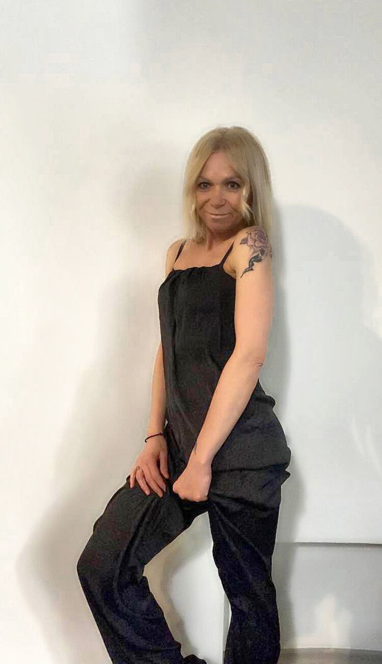  ,   Alena, 53 ,   c , 