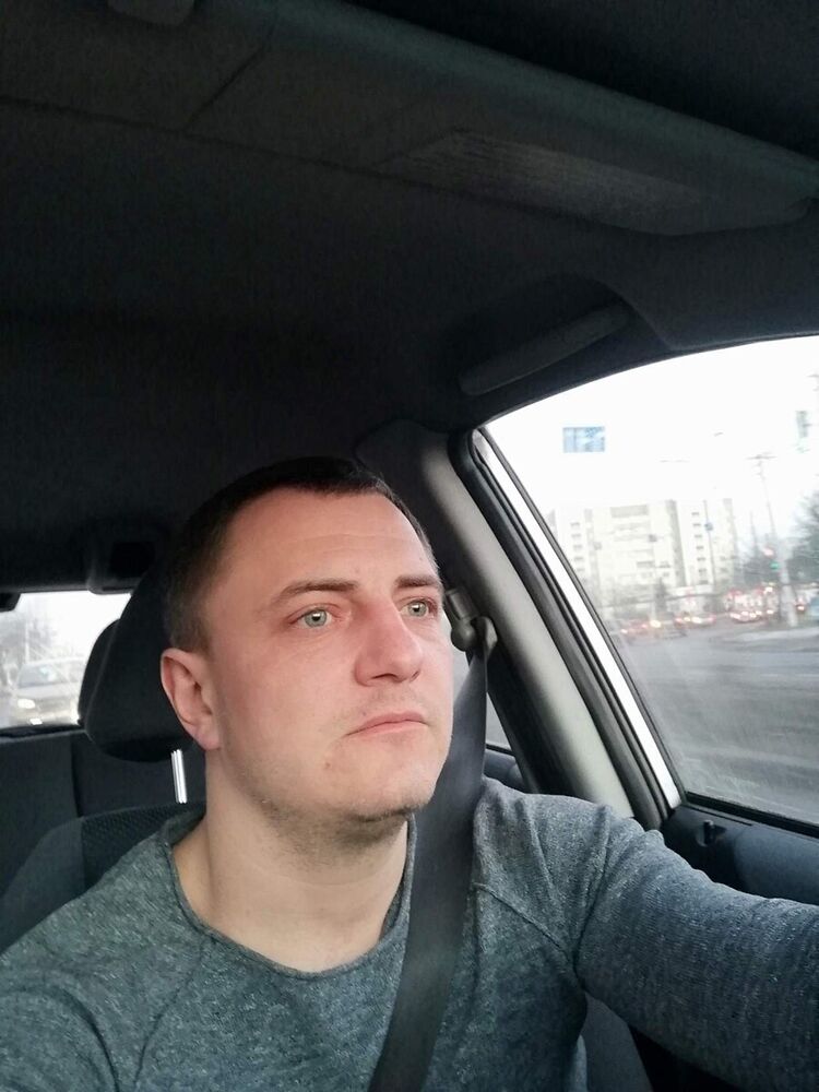  ,   EgoR, 37 ,   