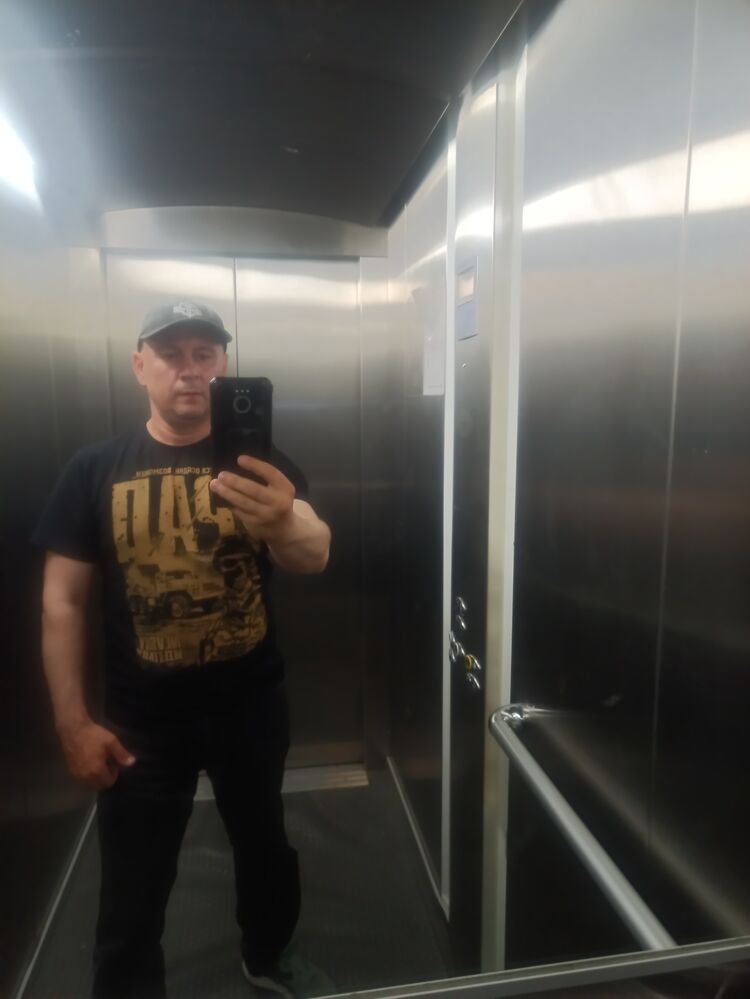  53422731  , 49 ,    