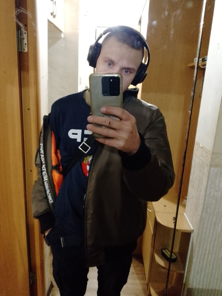  40715601  , 21 ,    