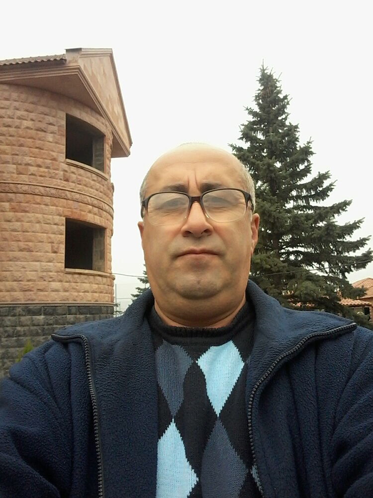 8259151  Vardan, 58 ,    