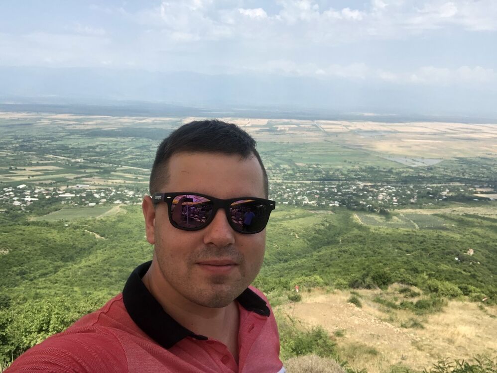  ,   Andrej, 37 ,   , 