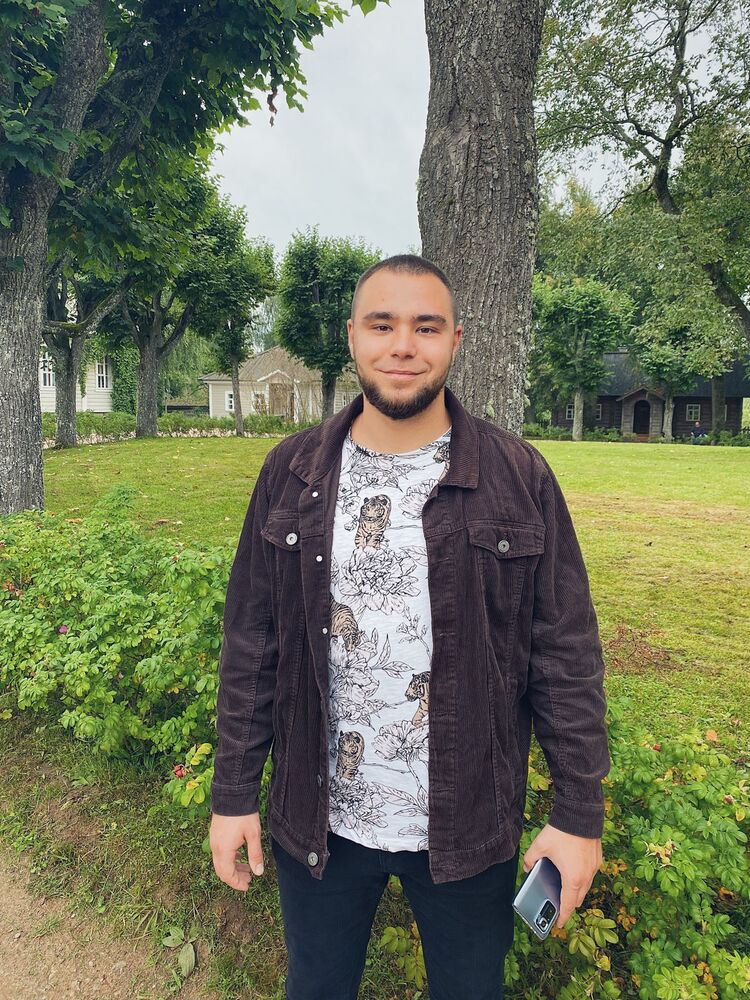  31297231  Ruslan, 29 ,    