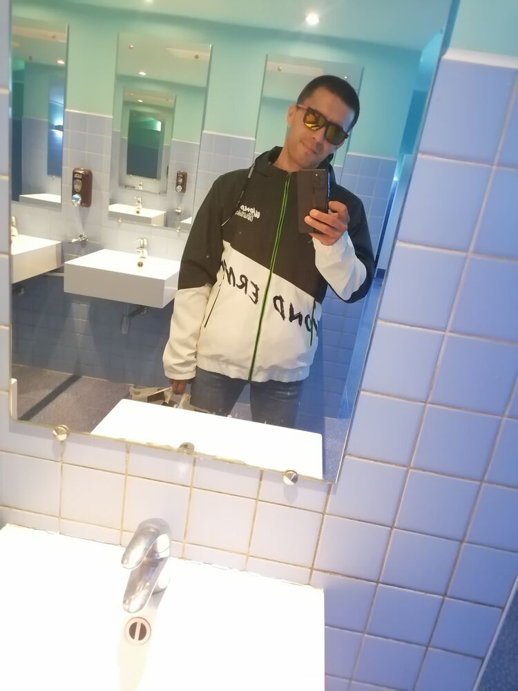  54077101  , 32 ,    -