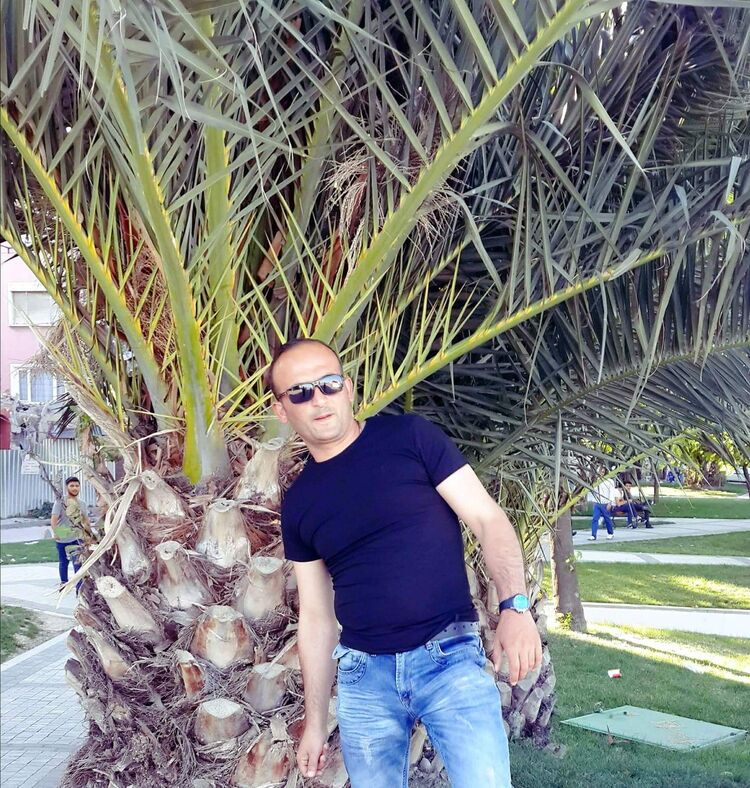  14547971  Lasha, 39 ,    