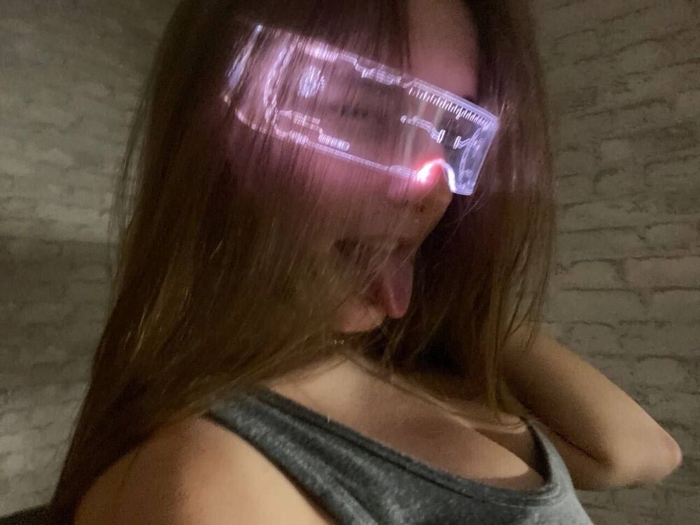  48287981  , 24 ,    