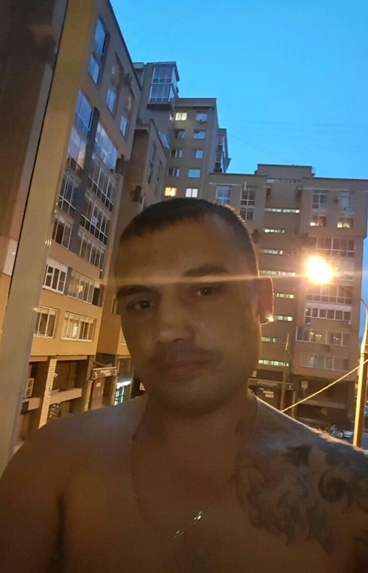  7979641  , 40 ,    