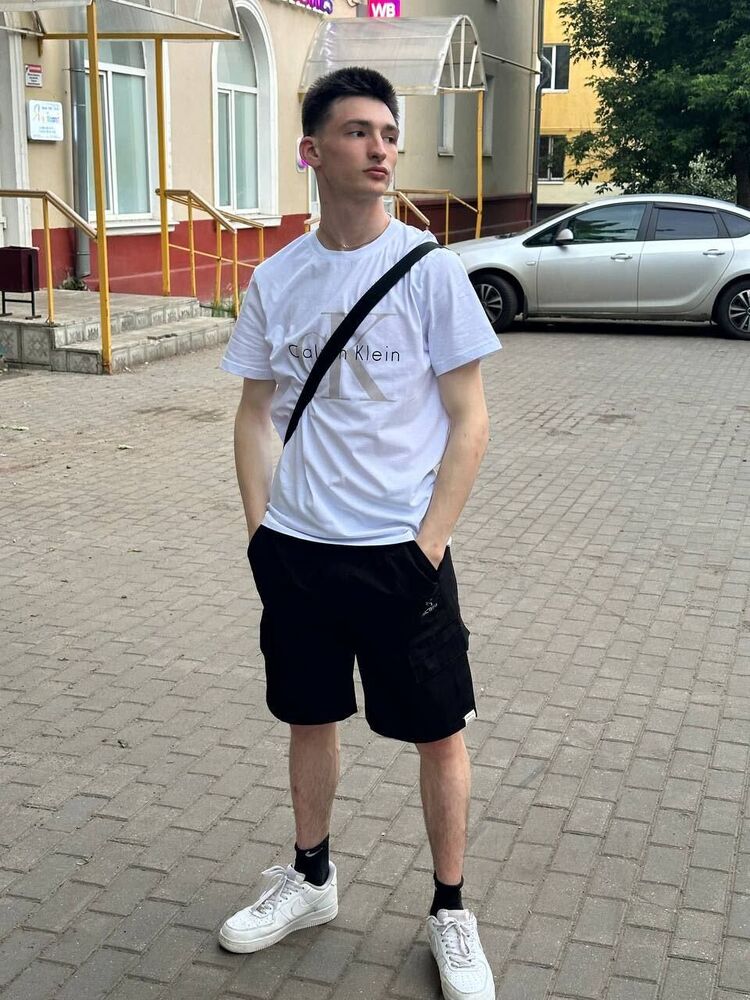  45618551  , 24 ,    