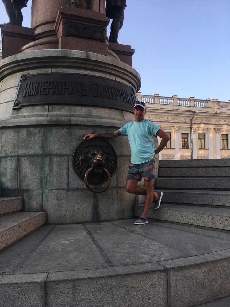  ,   Vitalii, 41 ,   ,   , c , 