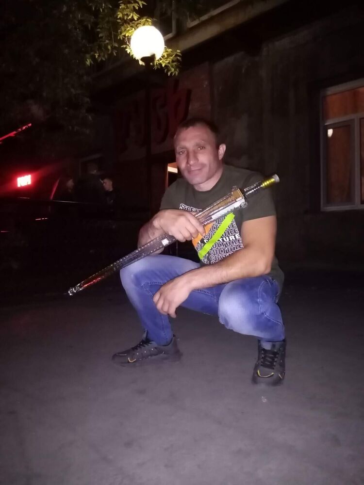  ,   Radik, 39 ,   ,   , c 