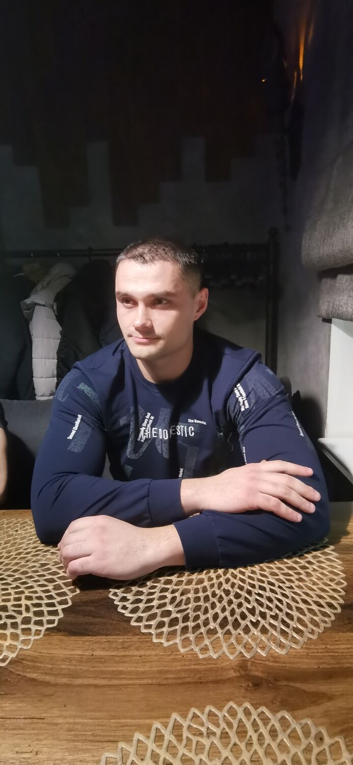  32070661  Rostislav, 28 ,    