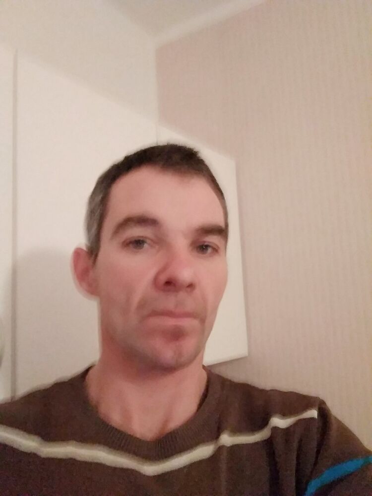  ,   Robert Kruzo, 48 ,   