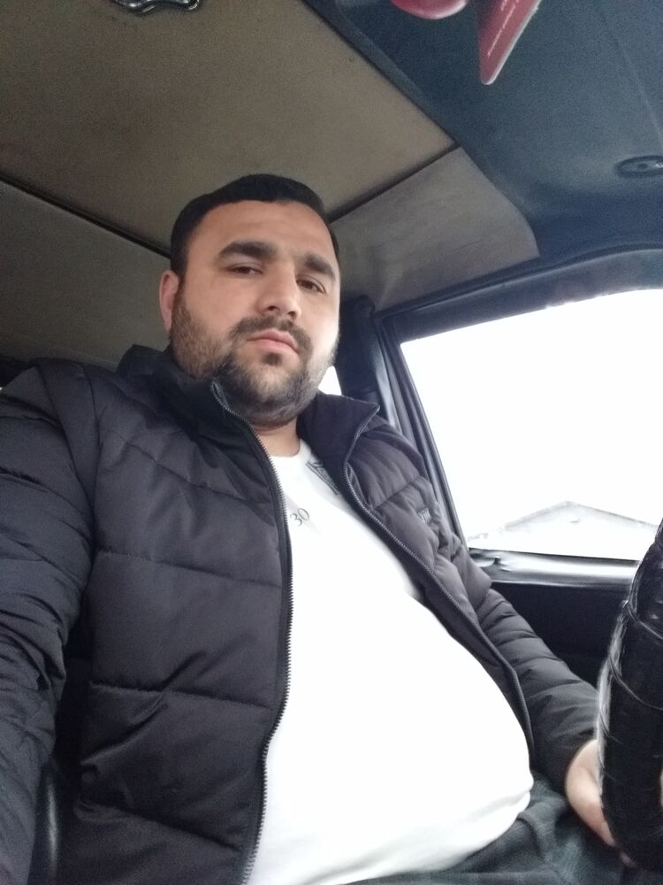  23858701  Vusal, 36 ,    