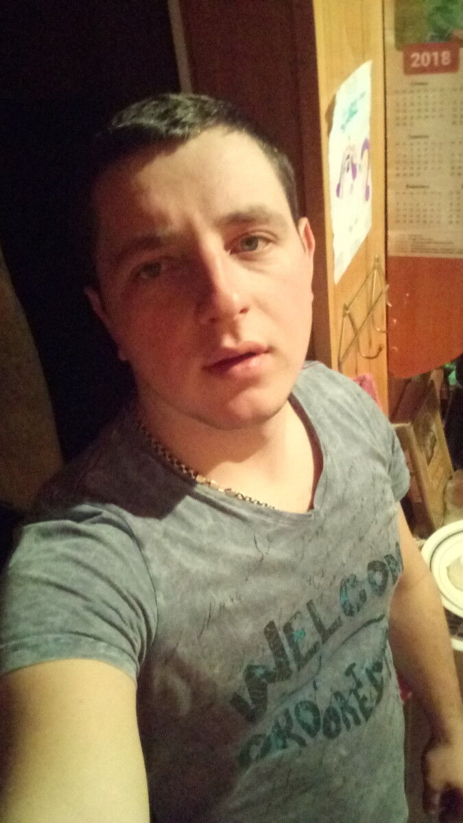  18440371  Viacheslav, 29 ,    