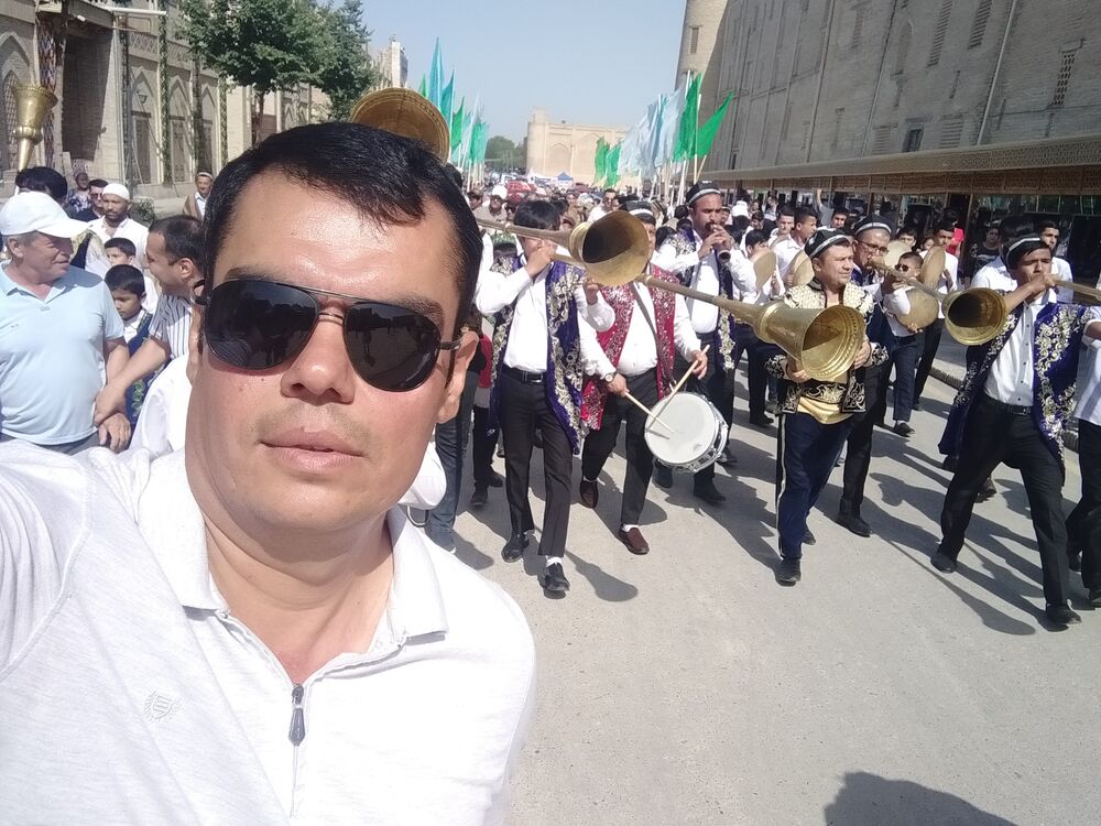  23212621  Rustam, 42 ,    