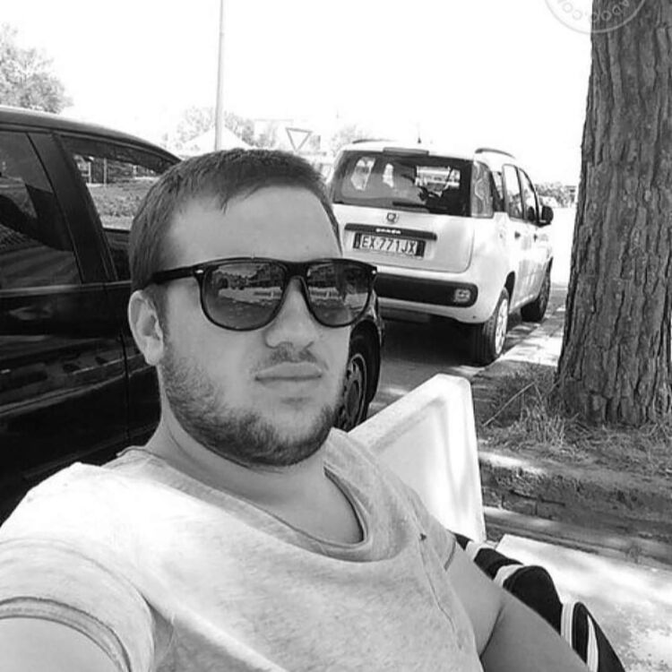  28565911  , 31 ,    