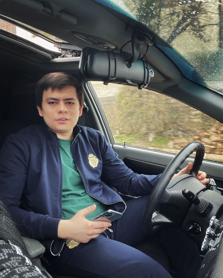 ���� 25105911 ������� Melekulov, 30 ���, ���� ���������� � ��������