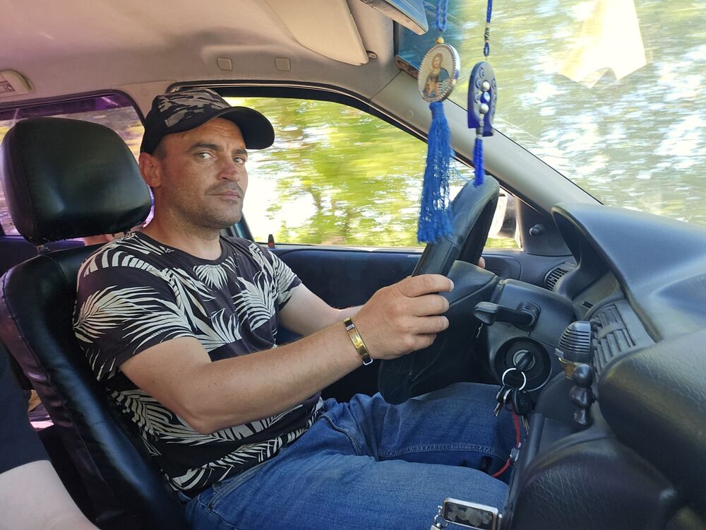  54386301  Serghei, 39 ,    