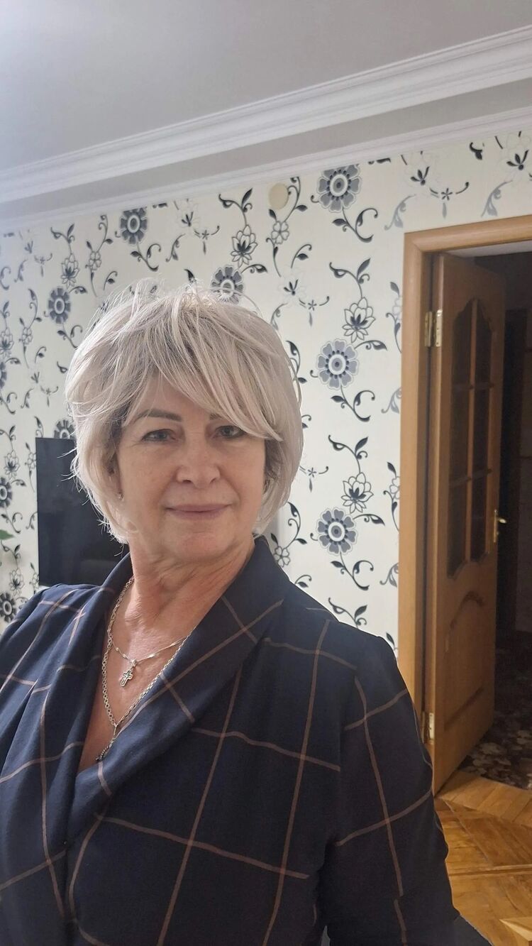  54262341  Olga, 66 ,    