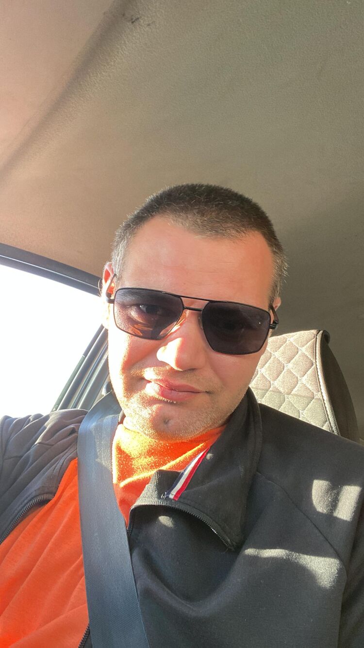  46218371  , 44 ,    