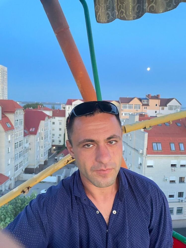  53148741  Sham, 44 ,    