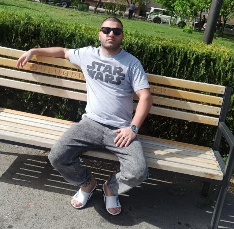  43704521  , 30 ,    