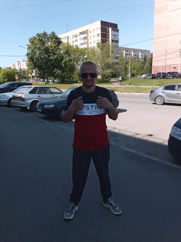  43875221  Nikolay, 43 ,    