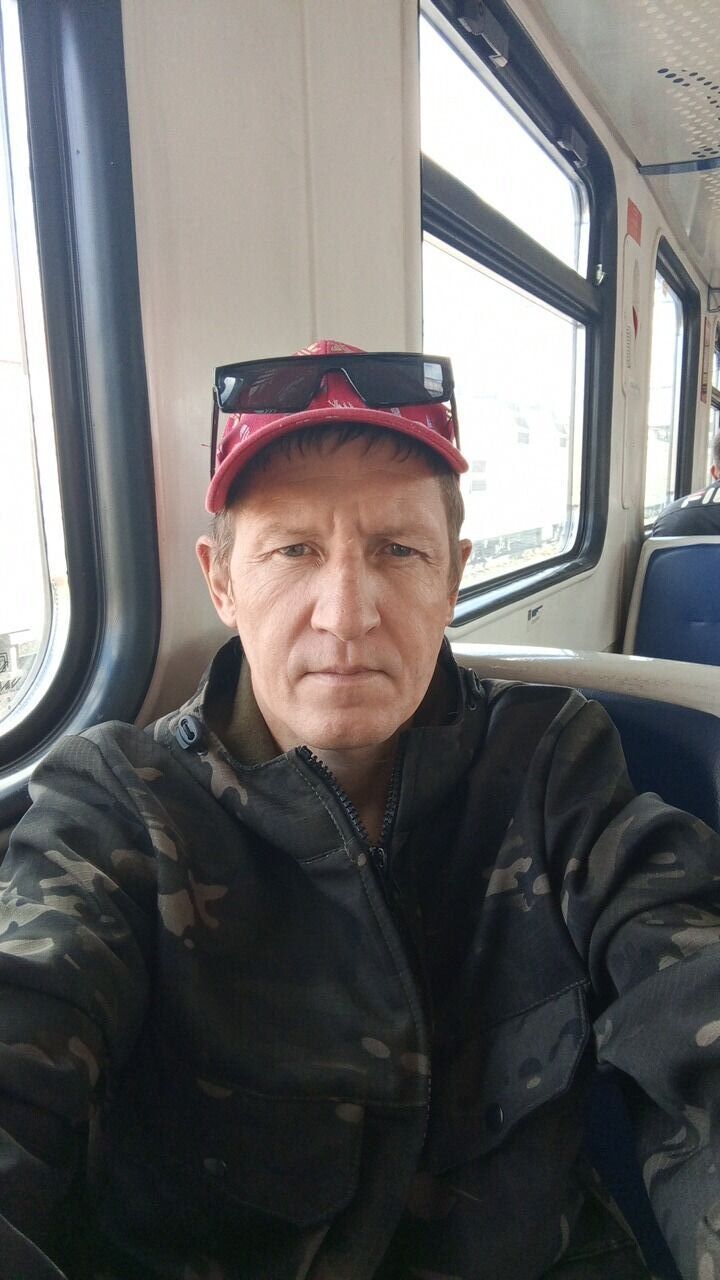  46898861  , 42 ,    