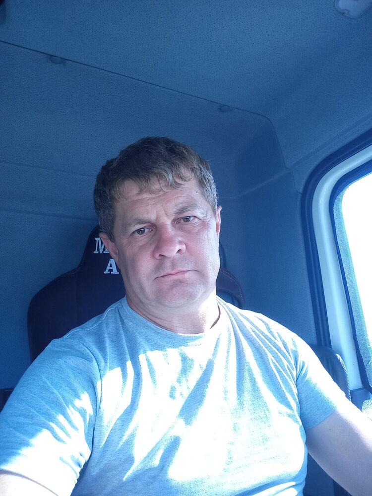  46740441  , 49 ,    