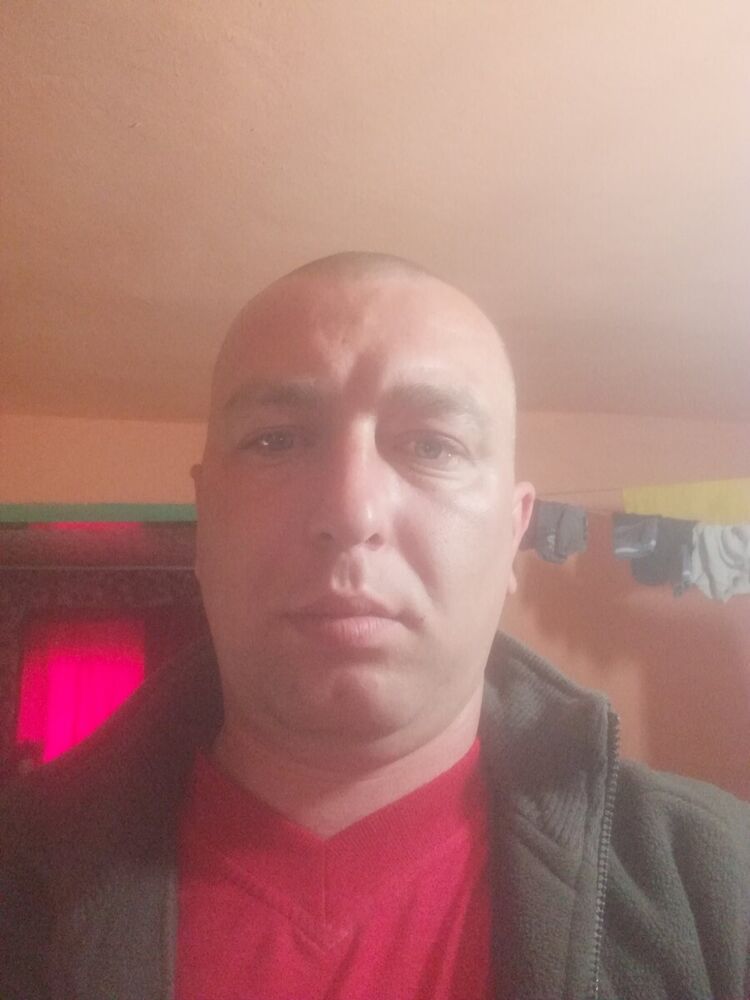  20539831  Denis, 35 ,    