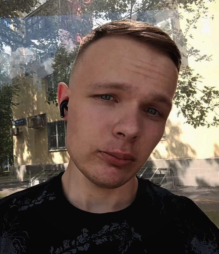  48168991  Ilya, 23 ,    
