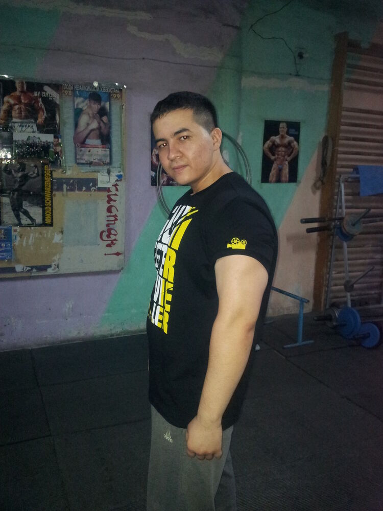  ,   Jovik, 32 ,   