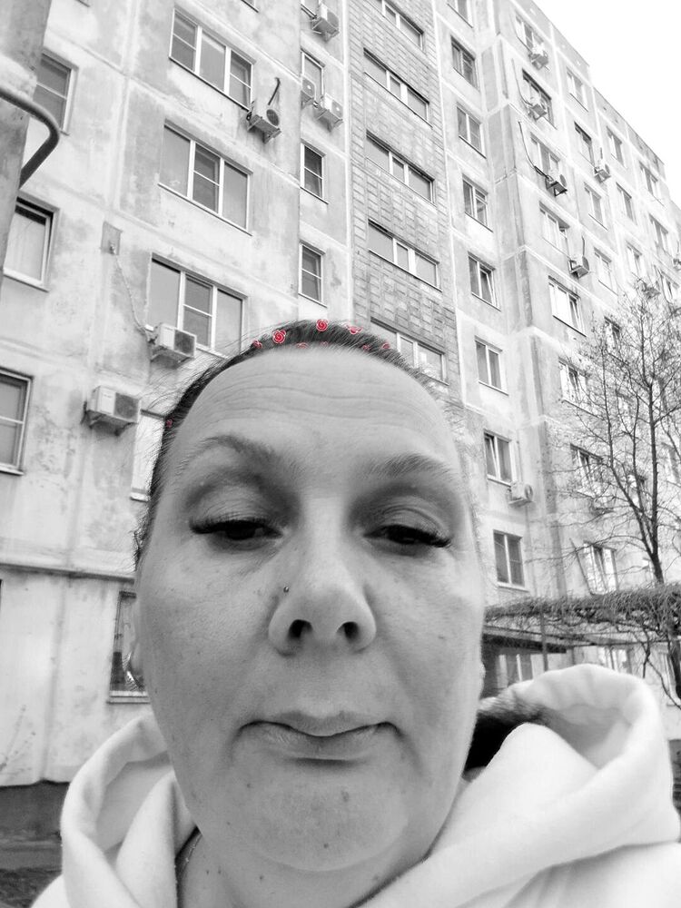  52548941  , 49 ,    --