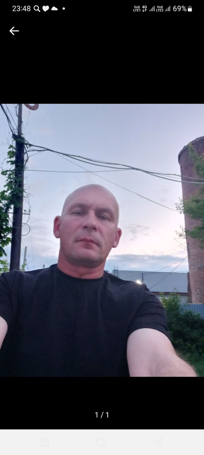  52158261  , 48 ,    