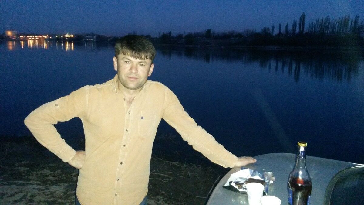  ,   Bahodur B, 40 ,   ,   , c 