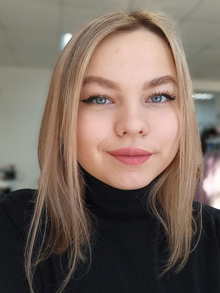  ,   Vanessa, 24 ,  