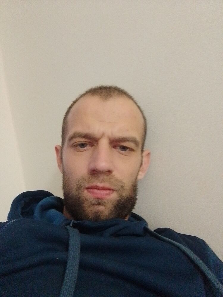  47682861  , 30 ,    