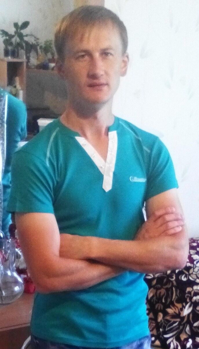  ,   Denis, 42 ,   ,   , c 