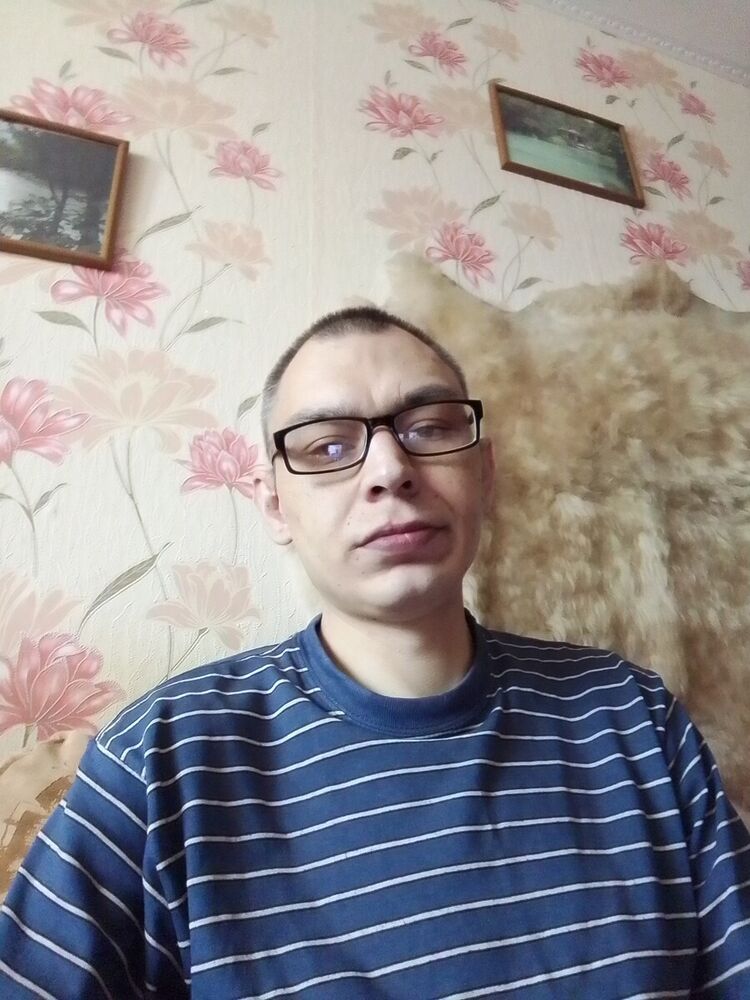  20755261  Nikolay, 40 ,    