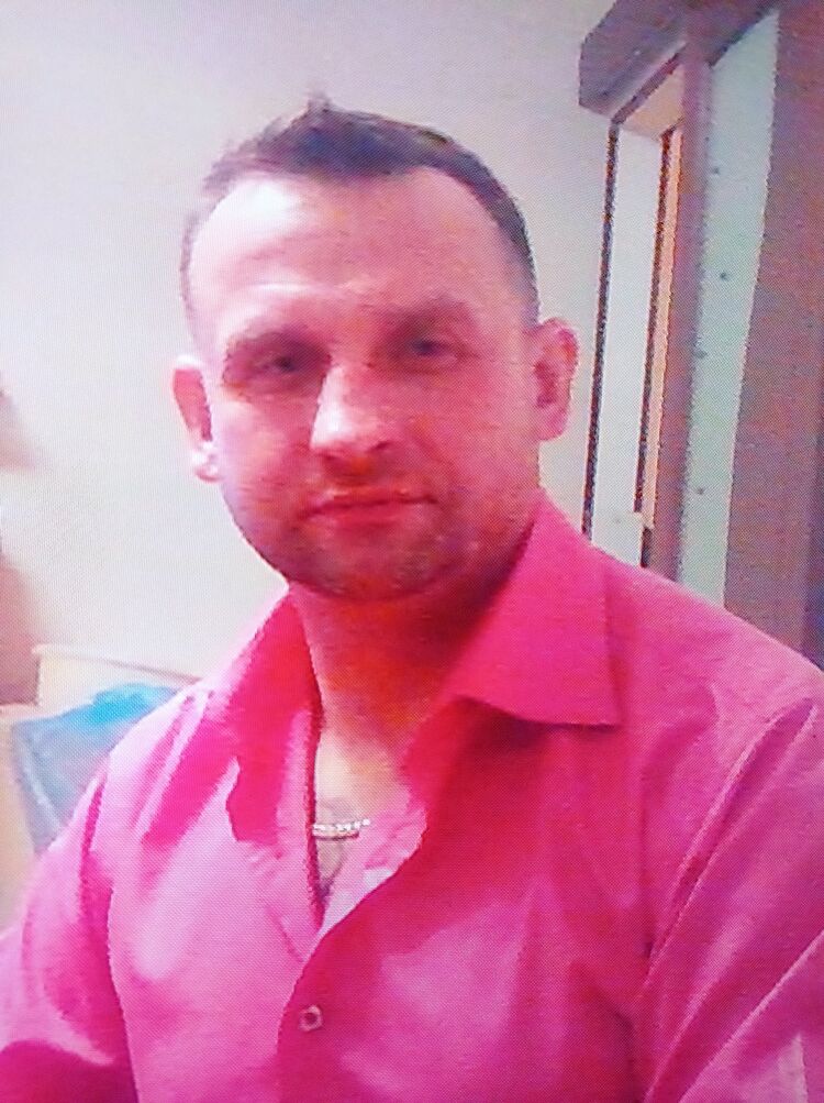  26681521  Oleg, 48 ,    