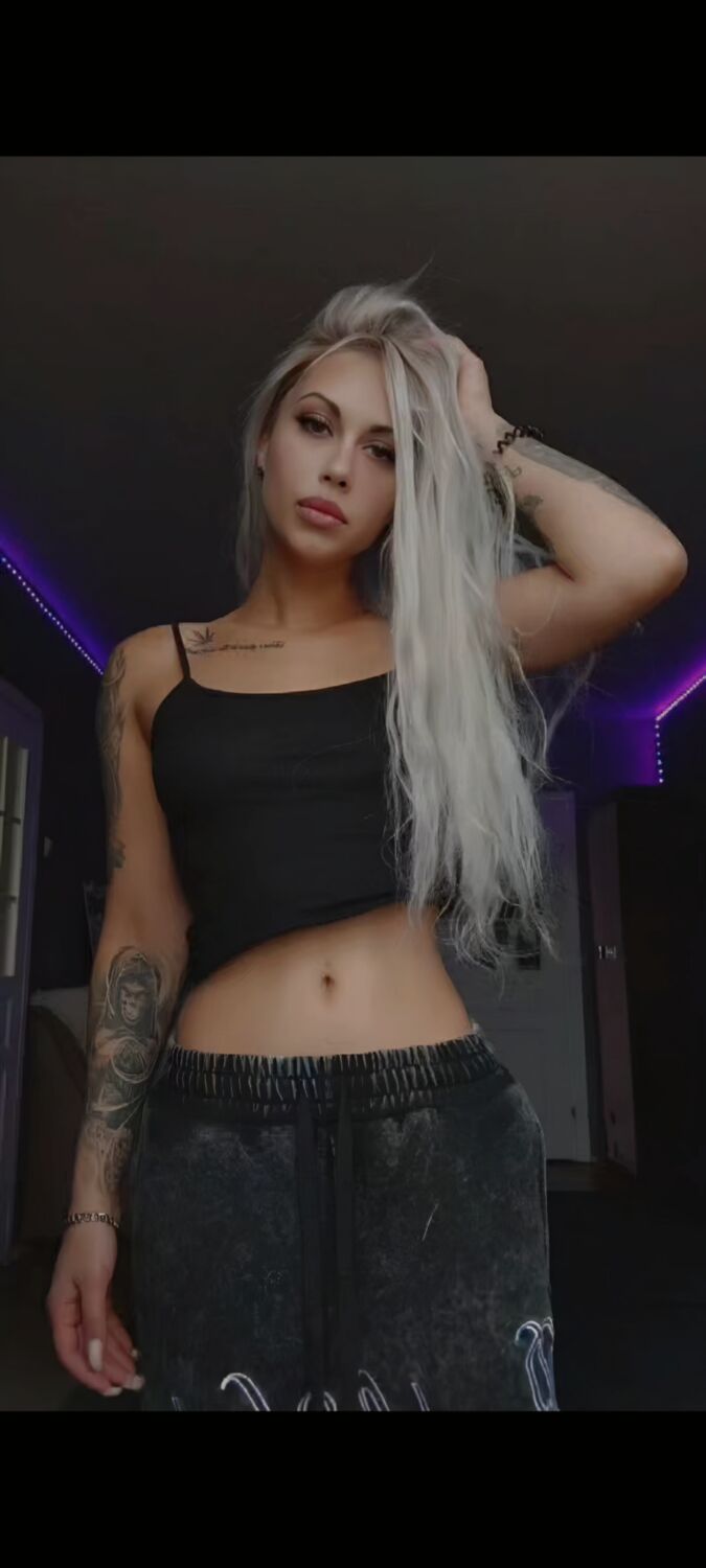  50162541  Tatti, 21 ,    
