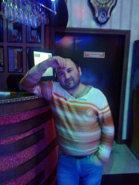  54628241  Ruslan, 44 ,    